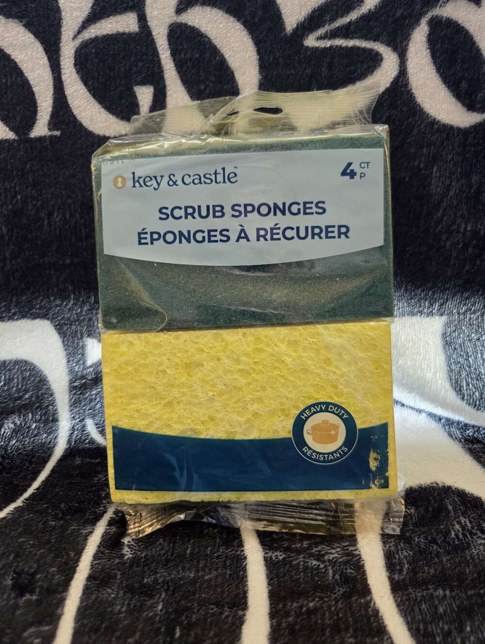 key & castle Scrub Sponges - Yellow and Green (4 pack) NIP